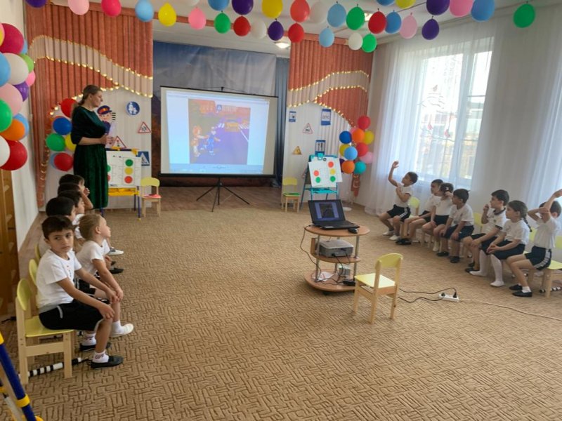 Автоинспекторы Кабардино-Балкарии провели интерактивные занятия по дорожной безопасности для дошкольников